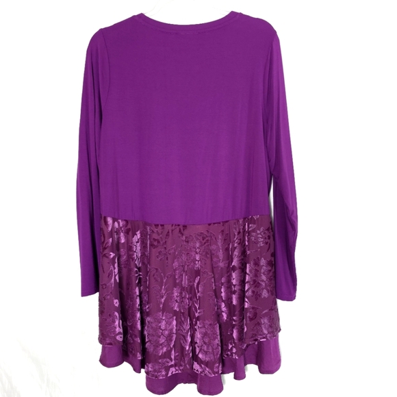 LOGO by Lori Goldstein Asher Knit Top w/ Burnout Velvet Purple Size L - Picture 2 of 10
